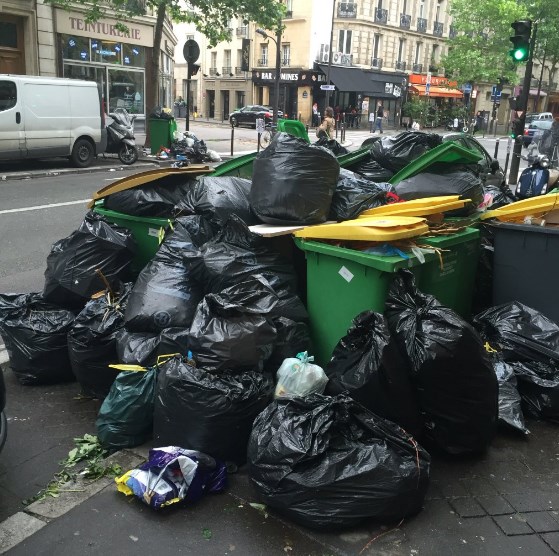 Fransa'da tezekli protesto Fransa'da tezekli protesto