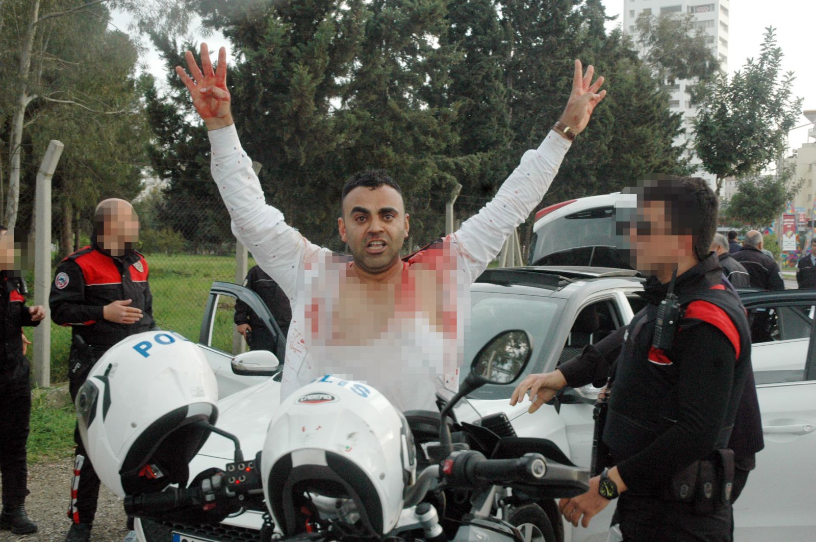 Pompalı tüfekli sarhoşlar korku saçtı