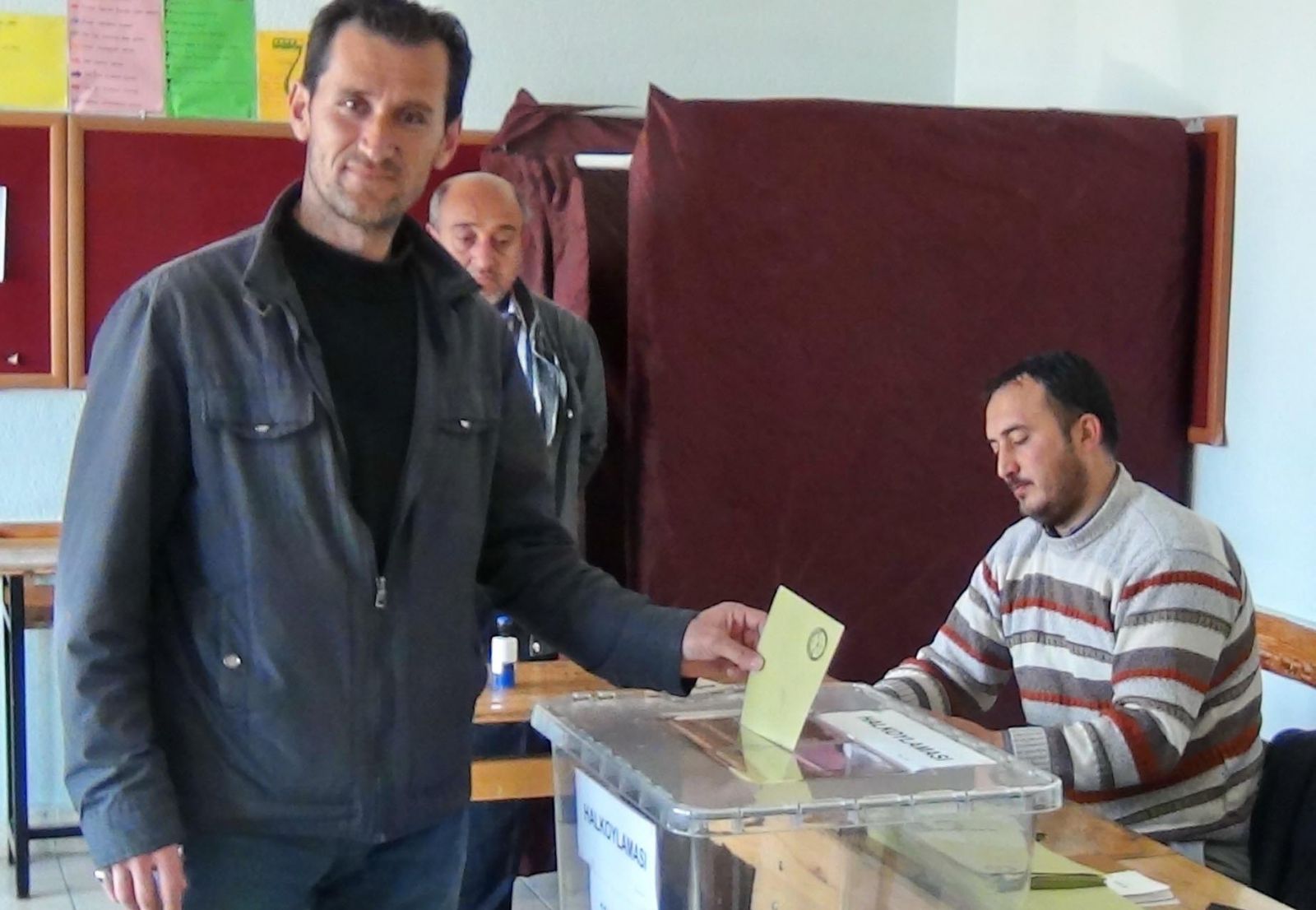 3 yıl aradan sonra sandığa giden Kuşu Beldesi'nde evet rekoru