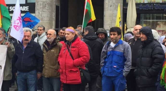 TSK vurdu! PKK'lılar sokaklara döküldü