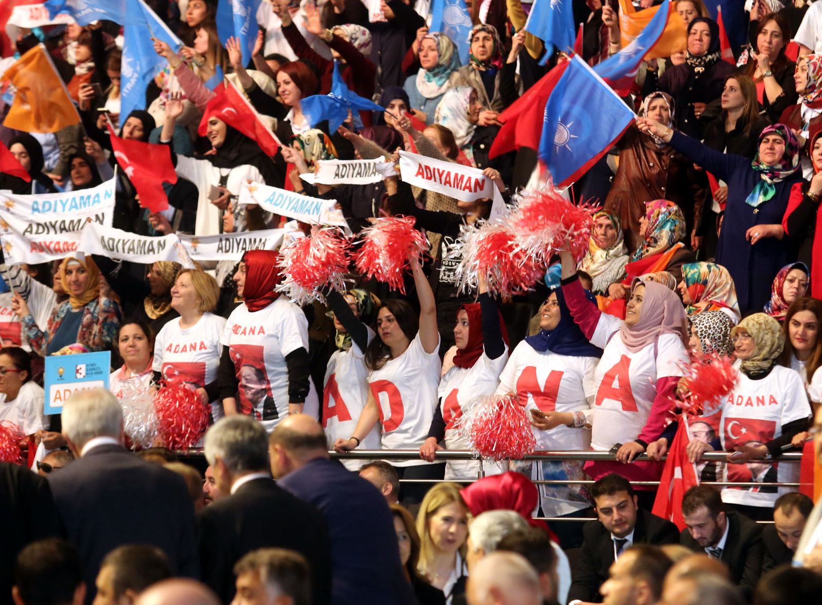 AK Parti kongresinde dikkat çeken slogan!