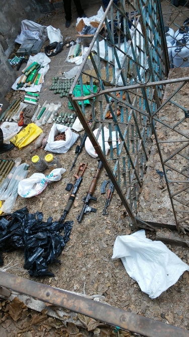 Sur’daki kiliseden cephanelik çıktı