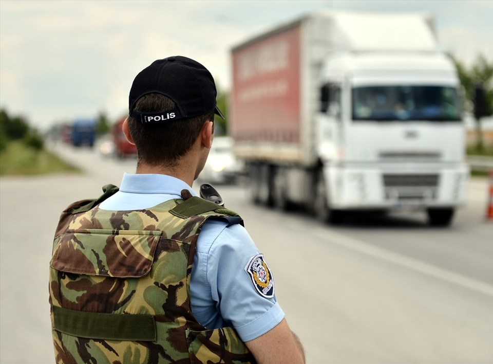 Atatürk Havalimanı'nda bayram yoğunluğu