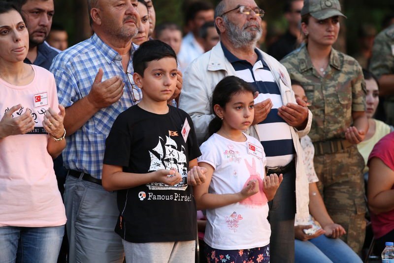Diyarbakır şehitleri memleketlerine uğurlandı