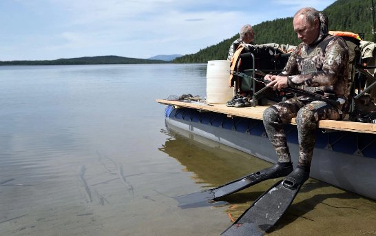 Putin: Seçimlere aday olup olmamayı düşüneceğim