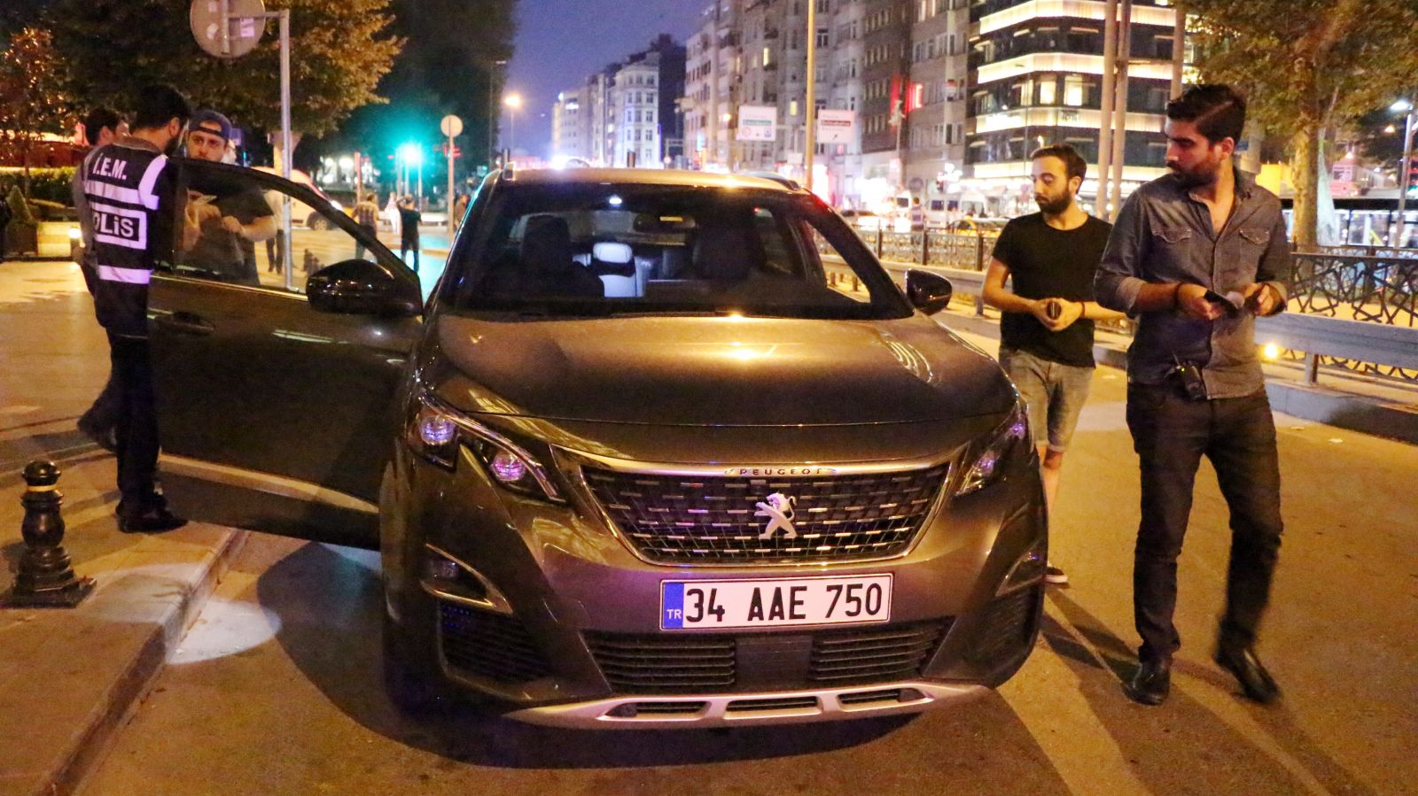 İstanbul'da 5 bin polisle dev operasyon