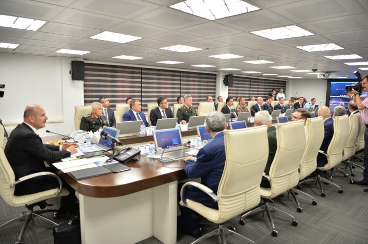 'Türkiye Güven Huzur' uygulaması 5 bin polisle başladı!