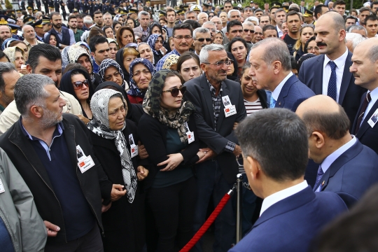 Yüzbaşı Üçöz'ü şehit eden teröristler öldürüldü