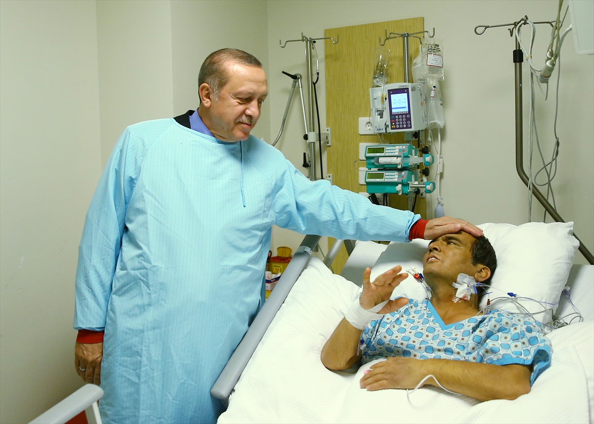 Erdoğan, Naim Süleymanoğlu'nu ziyaret etti