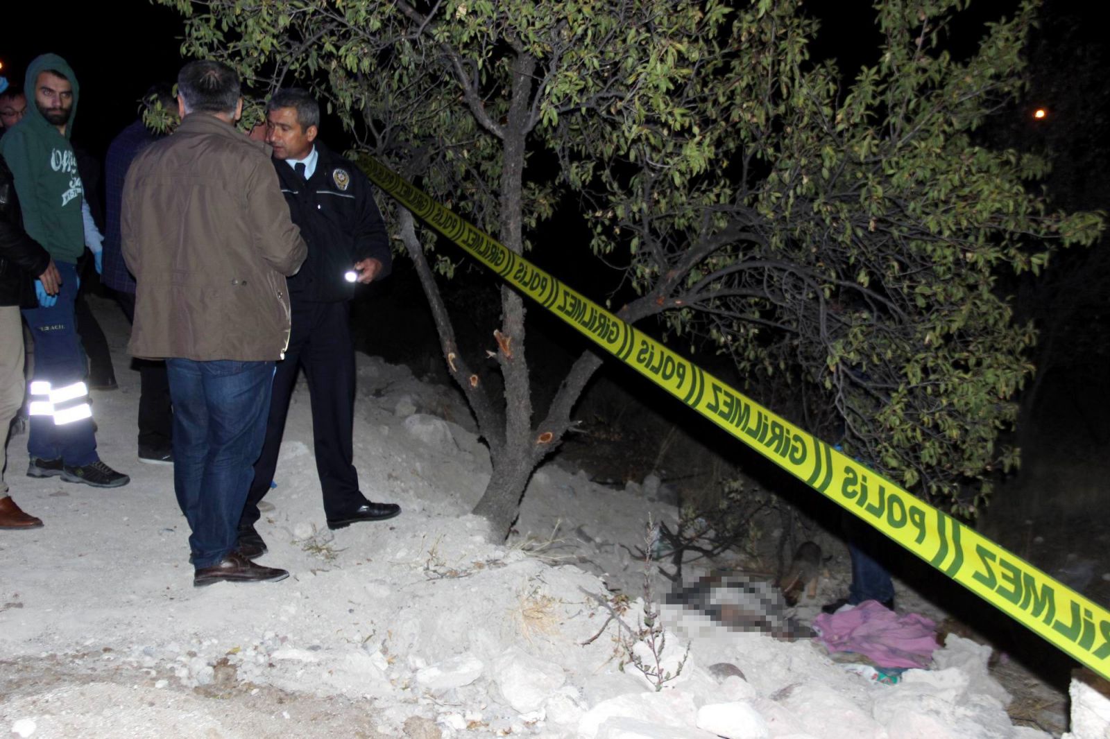 Kayseri'de yavru köpeğin sesine giden vatandaşlar, ceset buldu