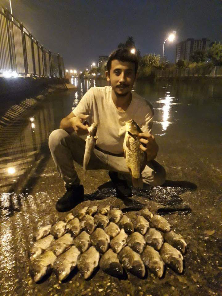 Balık tutkusu canından ediyordu