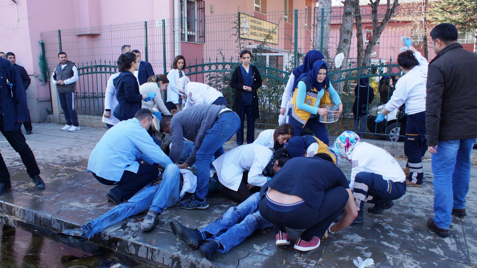 Ankara'da araba belediye otobüsü ile çarpıştı, 7 kişi yaralandı