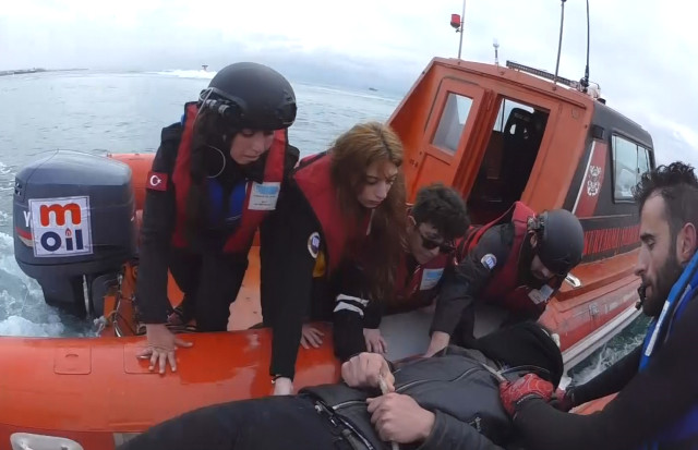 İstanbul Boğazı'nda film sahnelerini aratmayan dev tatbikat