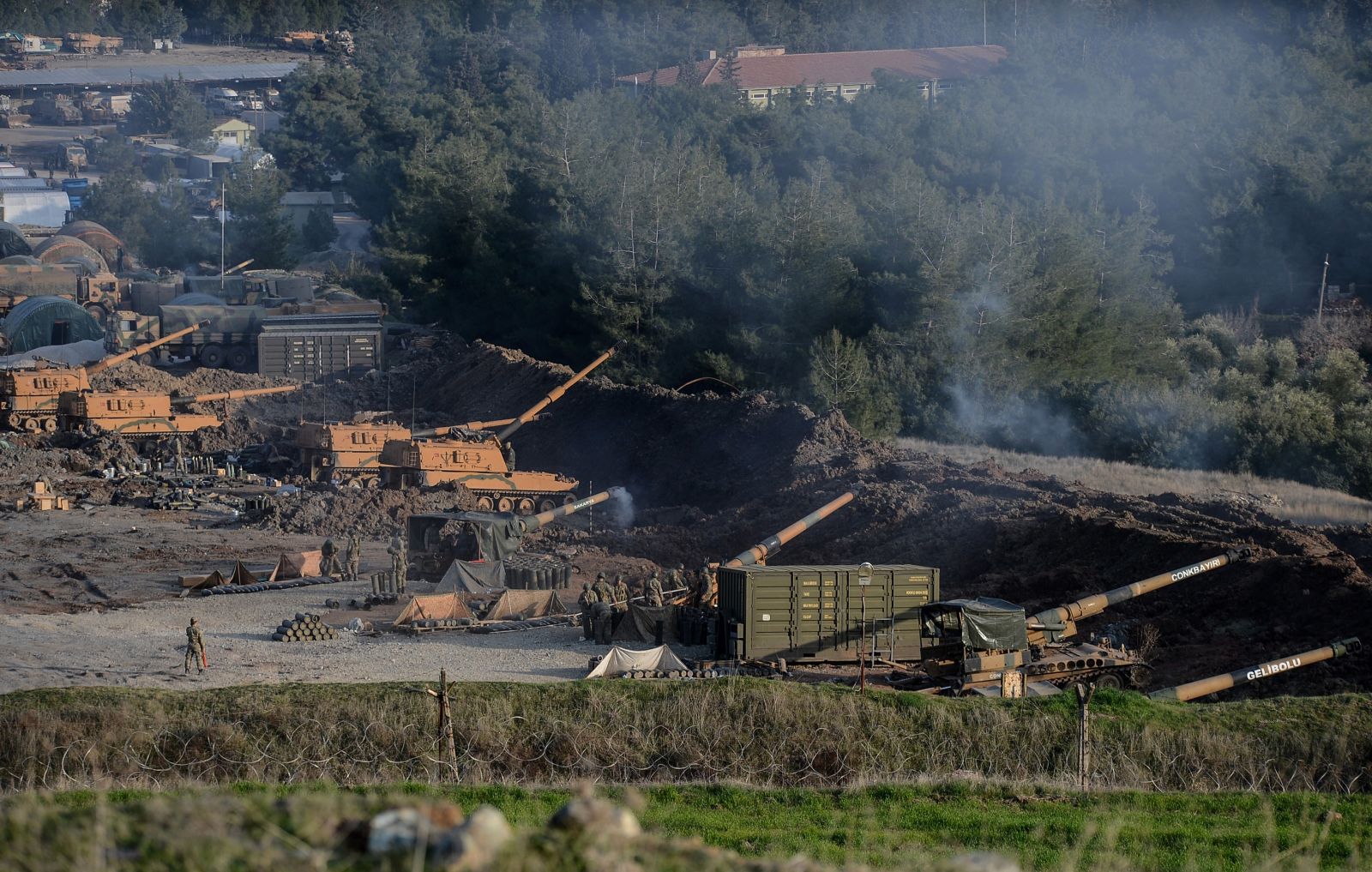 Sakarya Tepesi’ndeki PYD mevzileri yerle bir edildi