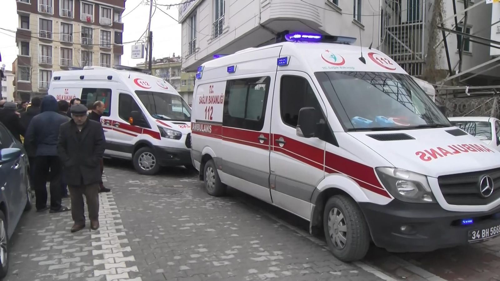 Esenyurt Belediyesinde kız arkadaşını pompalı tüfekle öldüren zanlı intihar etti
