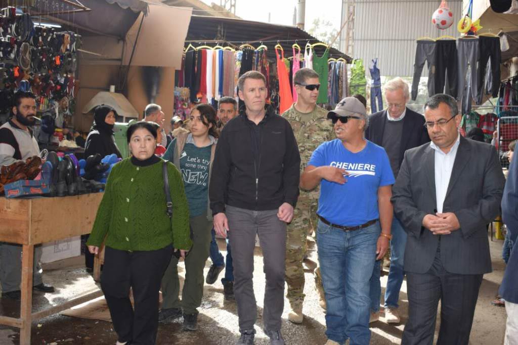 ABD'den skandal hamle! Münbiç'te YPG ile sokağa çıktılar