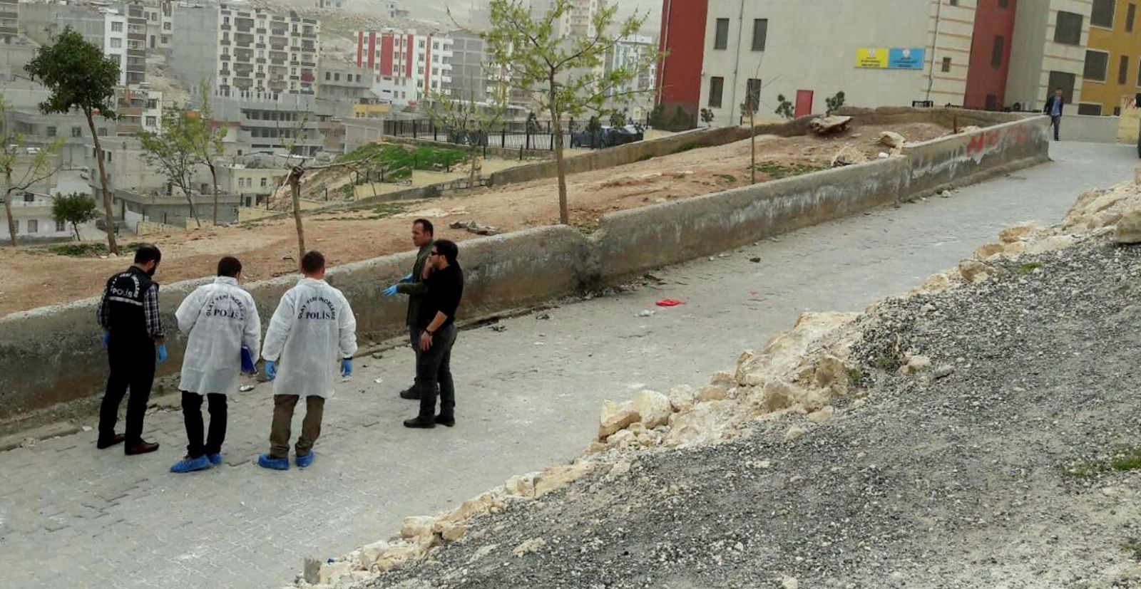 Şanlıurfa'nın okul yoluna bombalı tuzak!