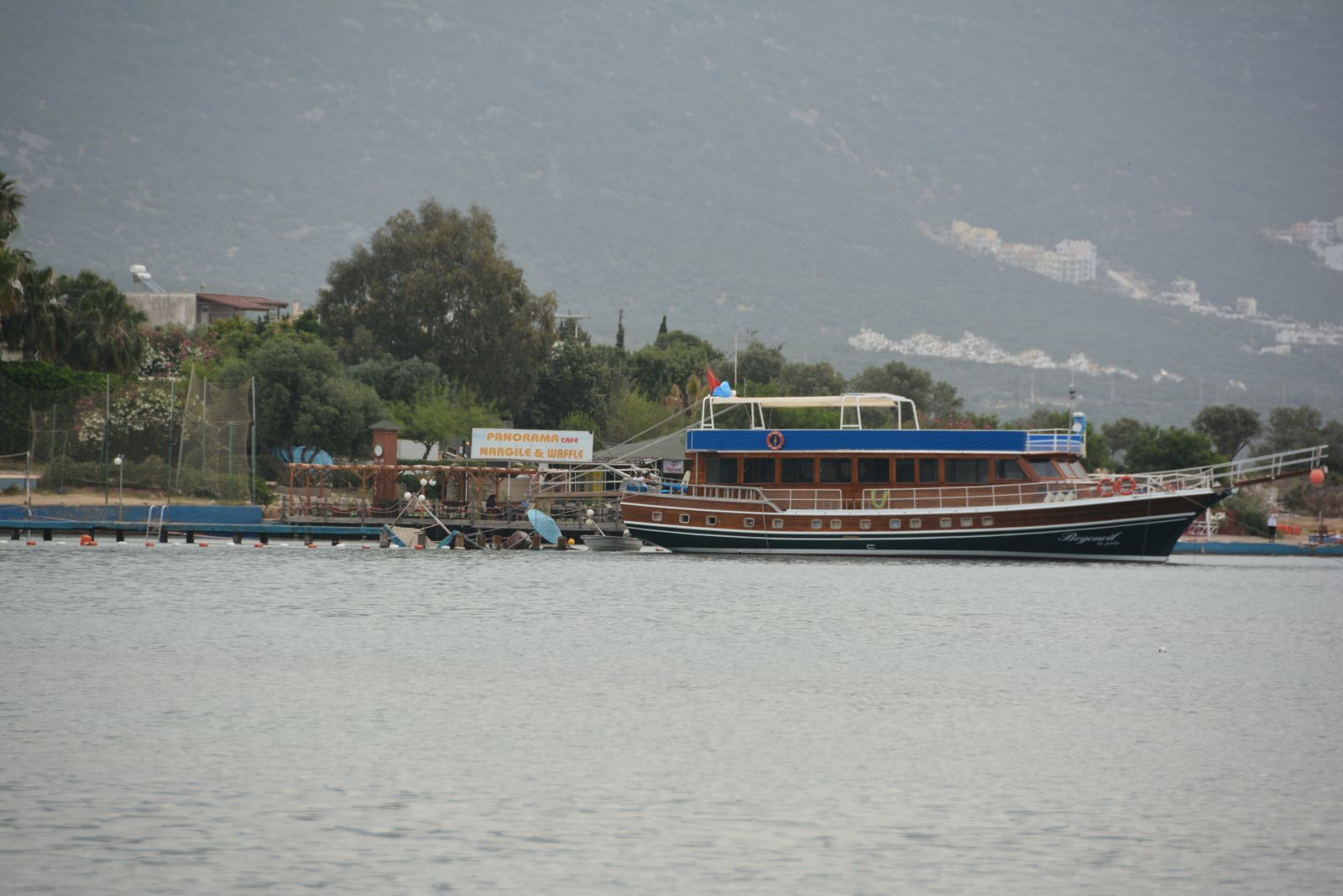Aydın'da 5 yıldızlı otelin iskelesi çöktü: Yaralılar var