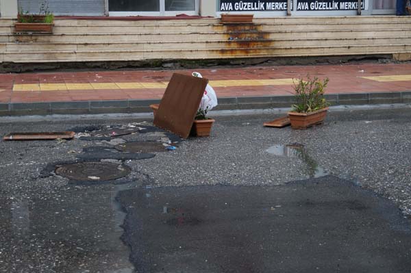 Kanalizasyondan bebek cesedi çıktı