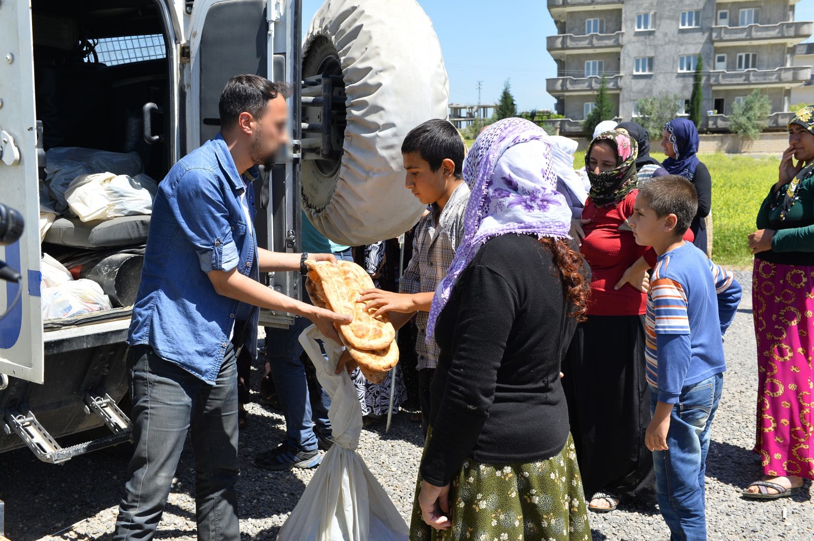 Nusaybin'de 'sevgiyi' paylaştılar!