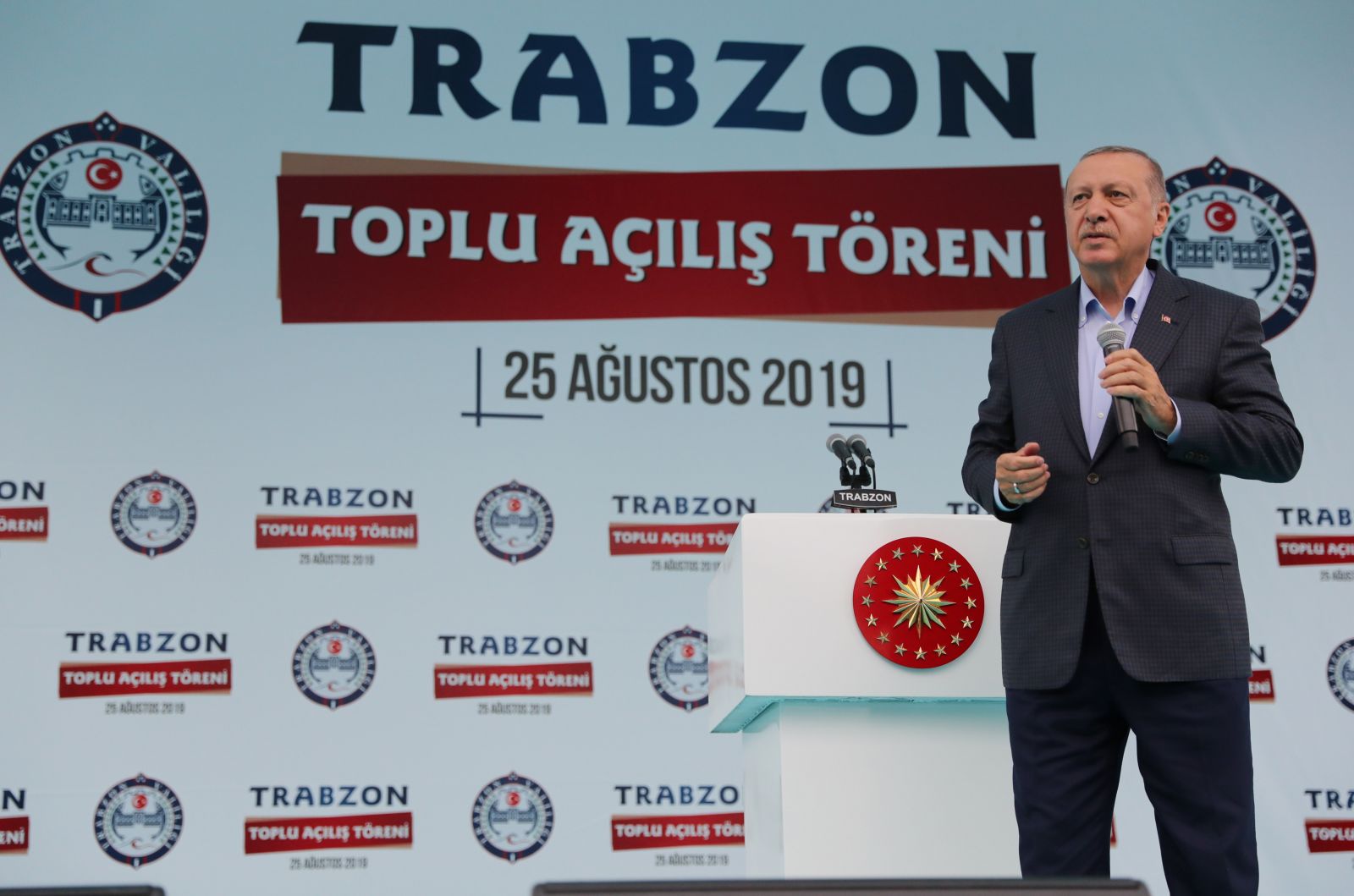 Cumhurbaşkanı Erdoğan: Onlarla temasımız olamaz