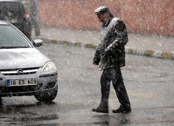 Ardahan'da kış bitmiyor!
