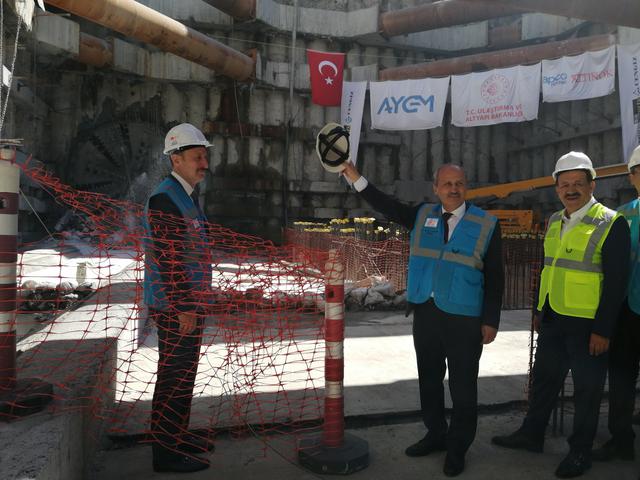 İstanbul Metrosu'nda ışık göründü
