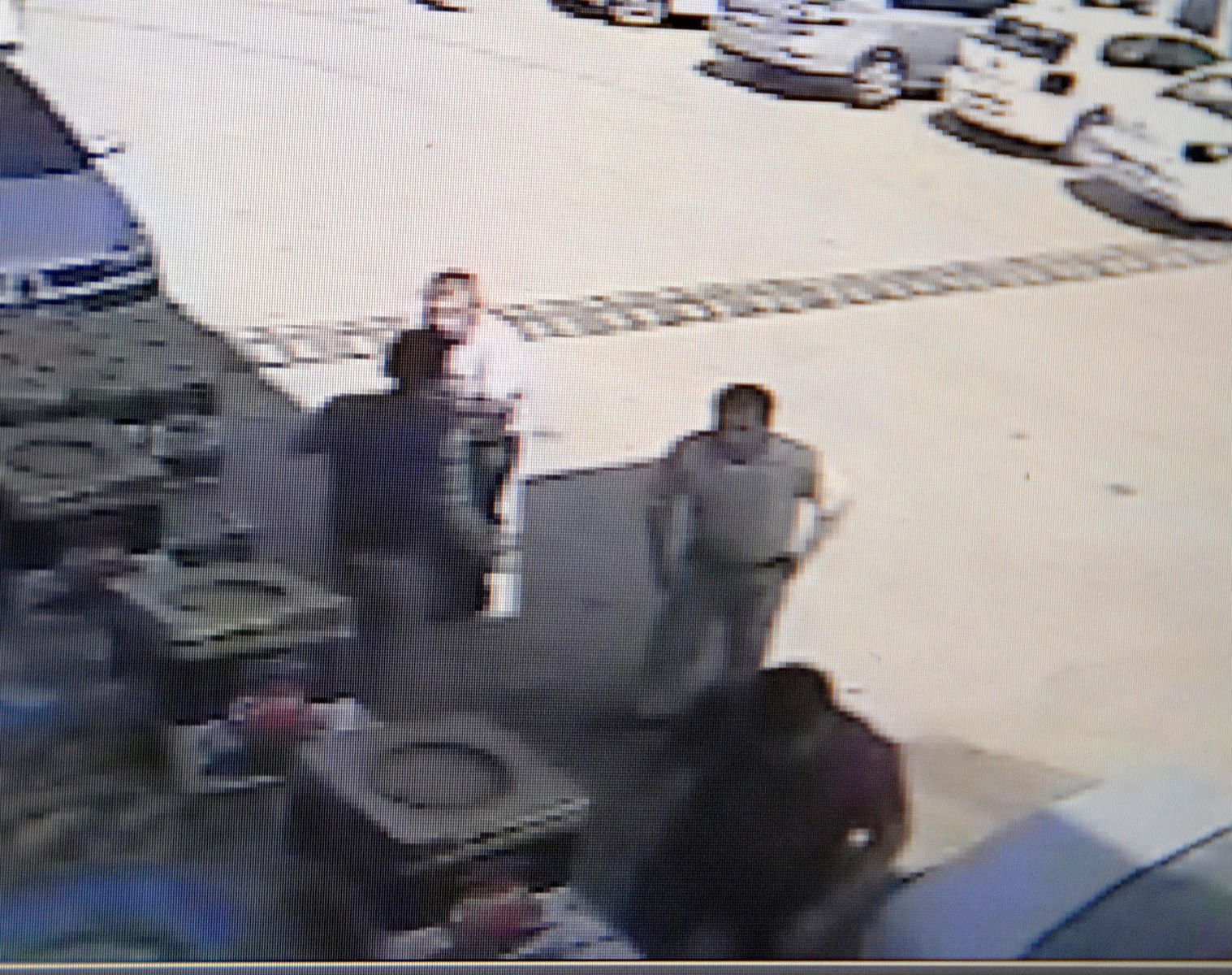 Damat ve kayınpeder sokakta çatıştı!