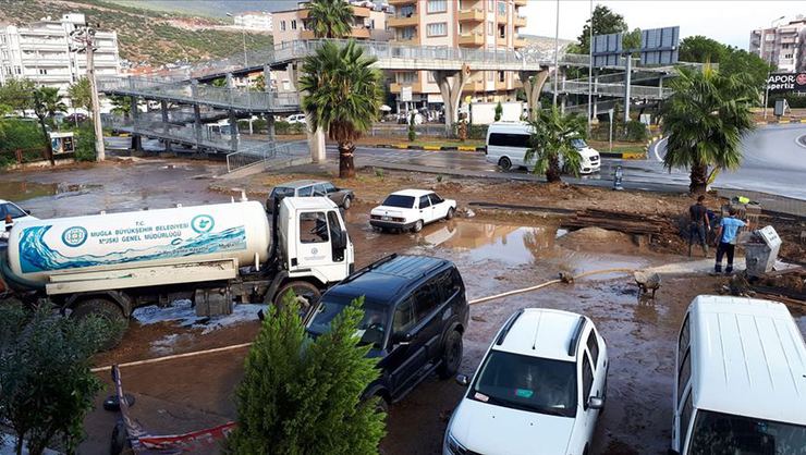 Muğla'da kuvvetli sağanak etkili oldu