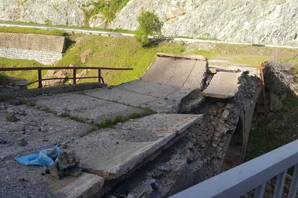 Büyük risk var! İlçe tahliye edilmeye başlandı
