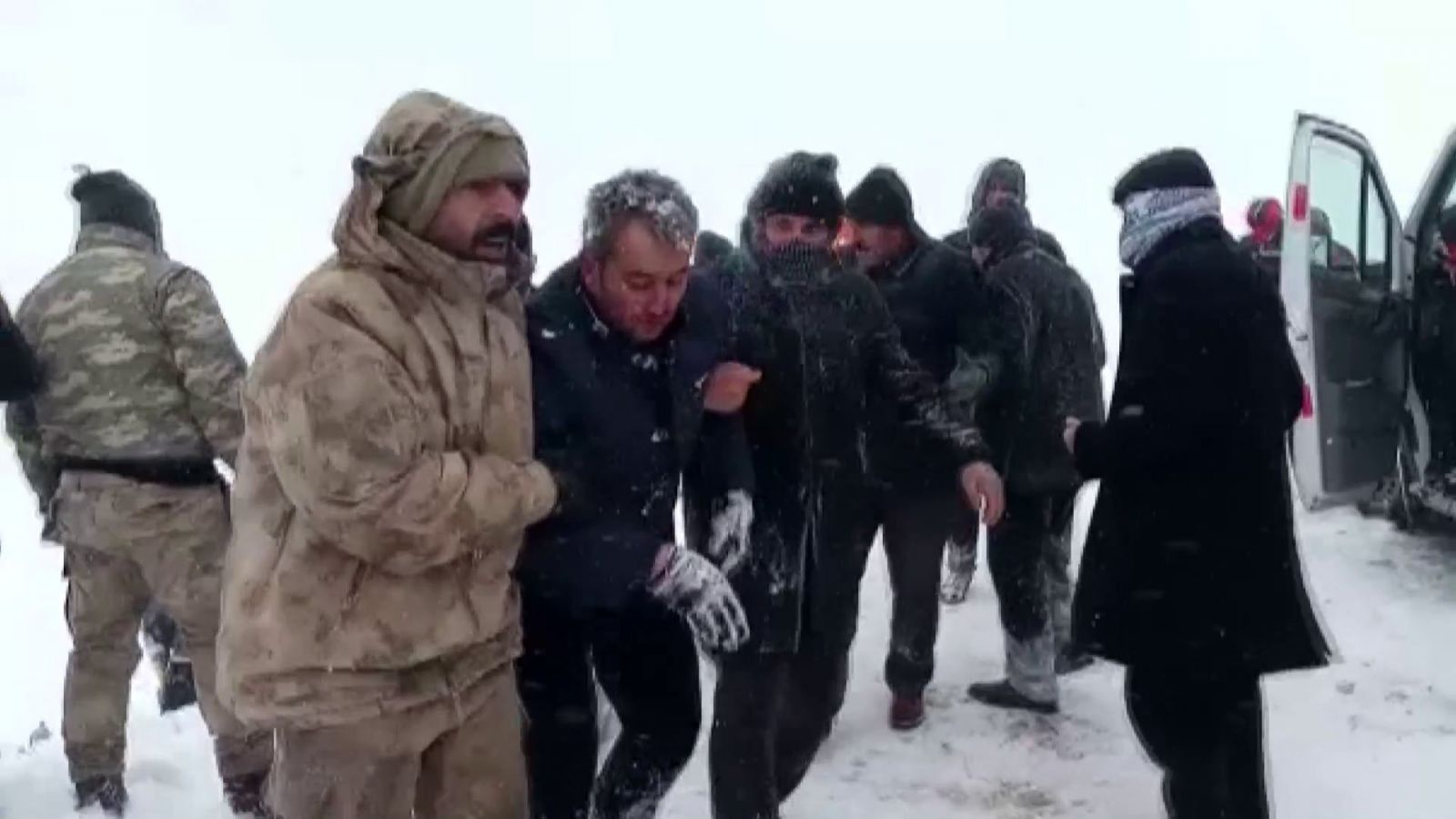 Çığ bölgesinde ikinci facia! 33 şehidimiz var