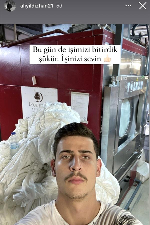 İzzet Yıldızhan oğullarını otelinde çalıştırdı!