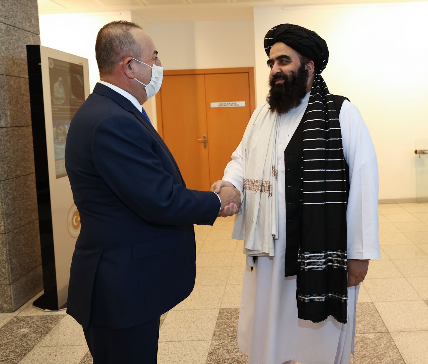 Çavuşoğlu, Taliban heyeti ile yaptığı görüşmenin detaylarını açıkladı