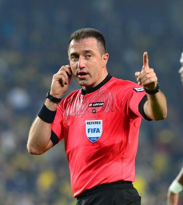 Kritik toplantıda 4 hakemin profesyonel sözleşmelerinin iptali istendi!