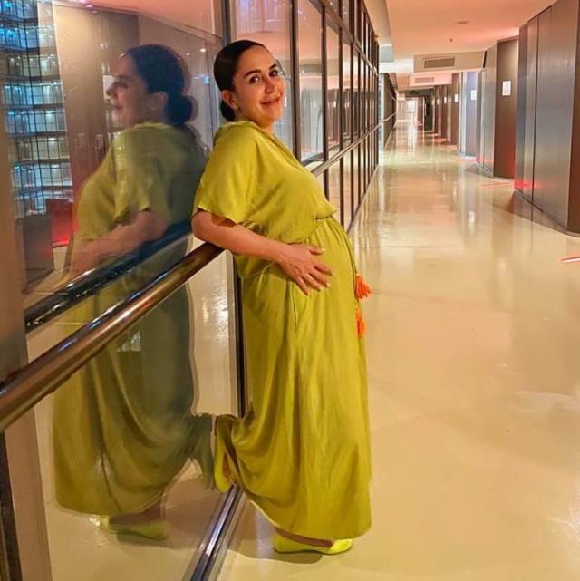 MasterChef'in eski yarışmacısı Duygu Acarsoy anne oldu!