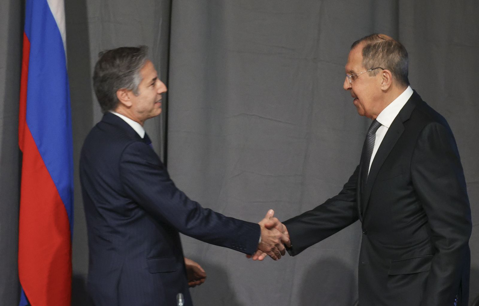 Lavrov ve Blinken Stockholm'de bir araya geldi