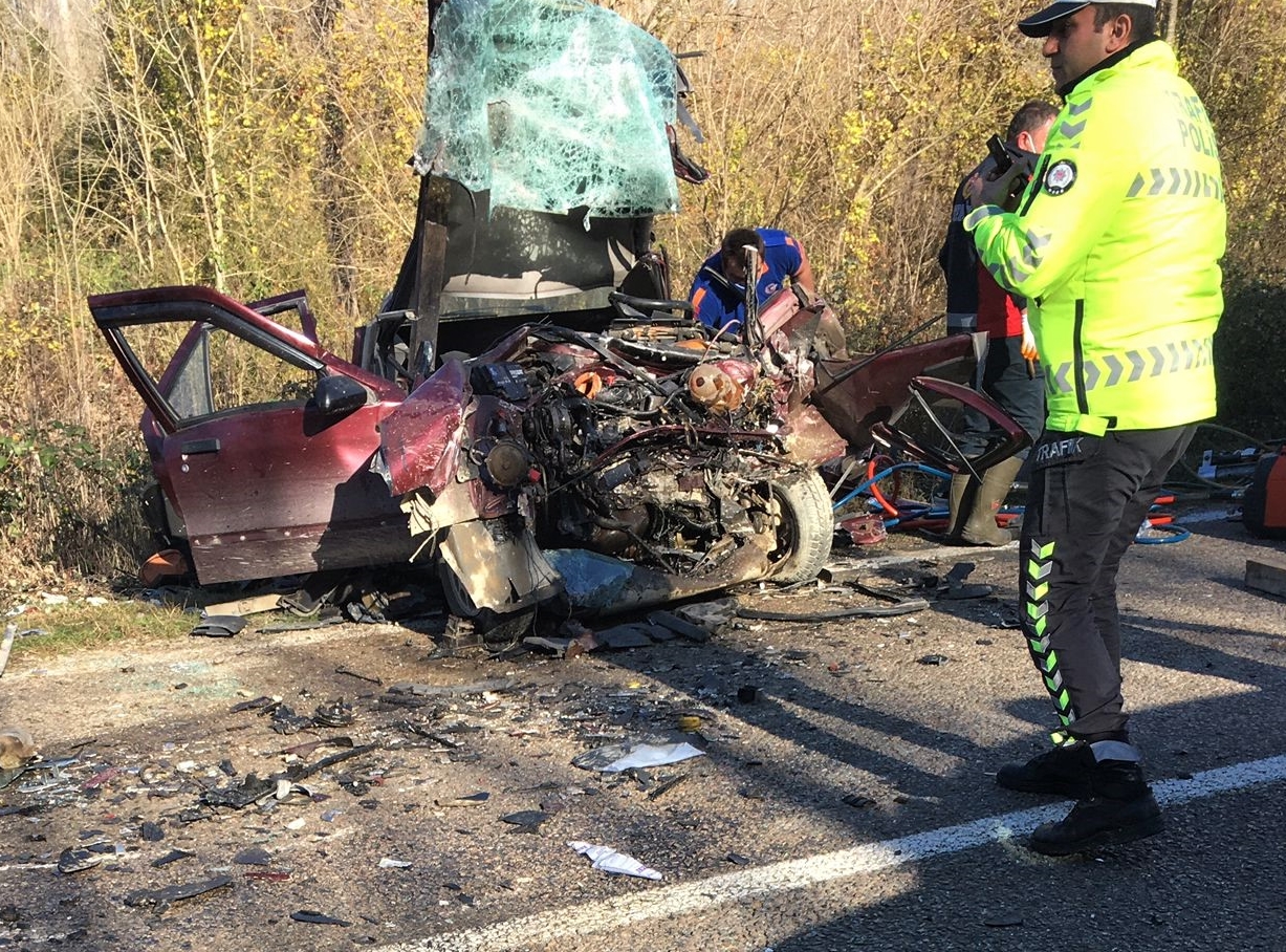 Sinop'ta zincirleme kaza, ölü ve yaralılar var