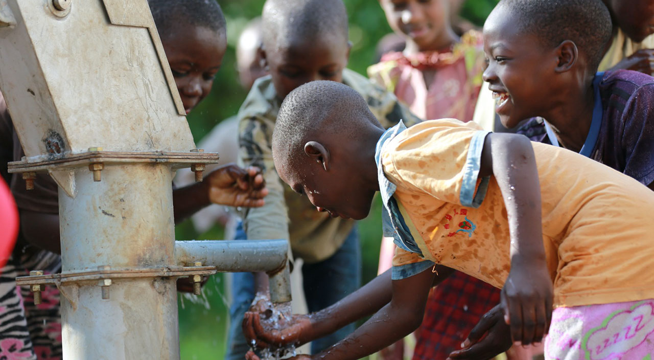 Vuslat Nijerya Borno’da 106 su kuyusu açtı