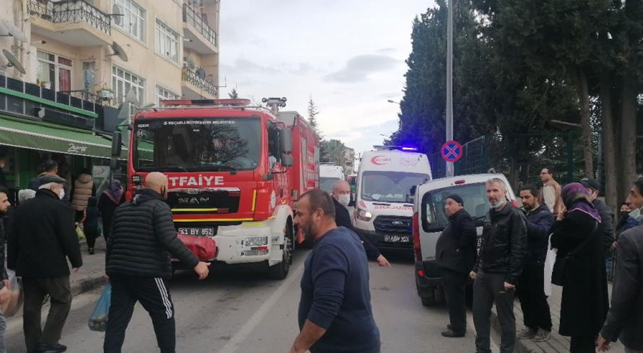 Otobüs durağa daldı: 3 yolcu yaralandı