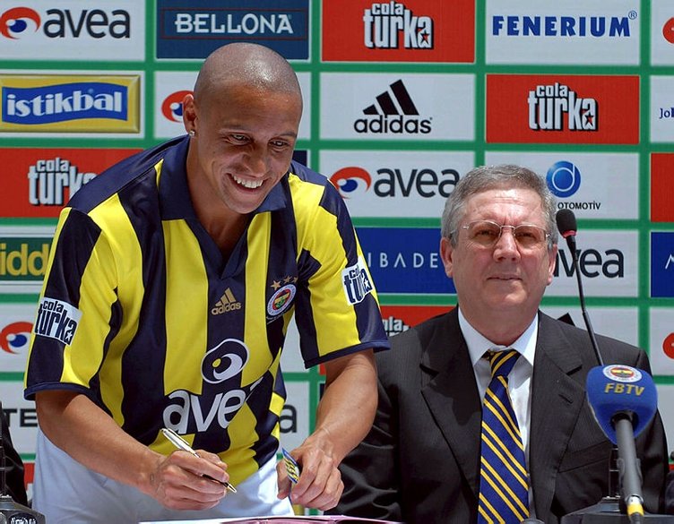 Dünya yıldızı Roberto Carlos’tan Fenerbahçe itirafı! İngiliz devini reddedip gelmiş