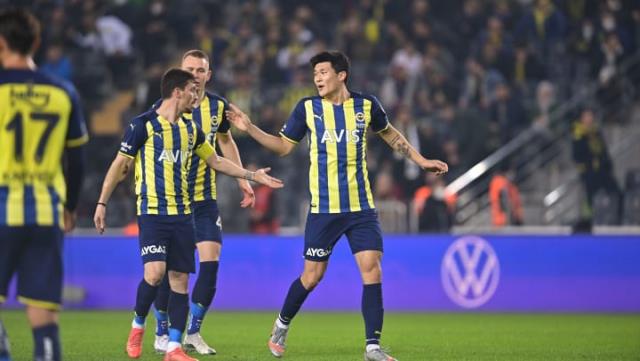 Fenerbahçe’de kriz büyüyor! 3 yıldız isim takımdan ayrılıyor