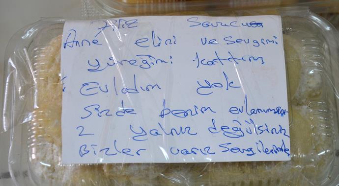 Anneler dualı erzak, çocuklar duygu dolu mektup gönderdi