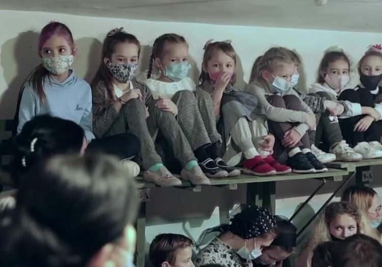 Putin saldırılarını artırdı, çocuklar sığınaklara taşınıyor