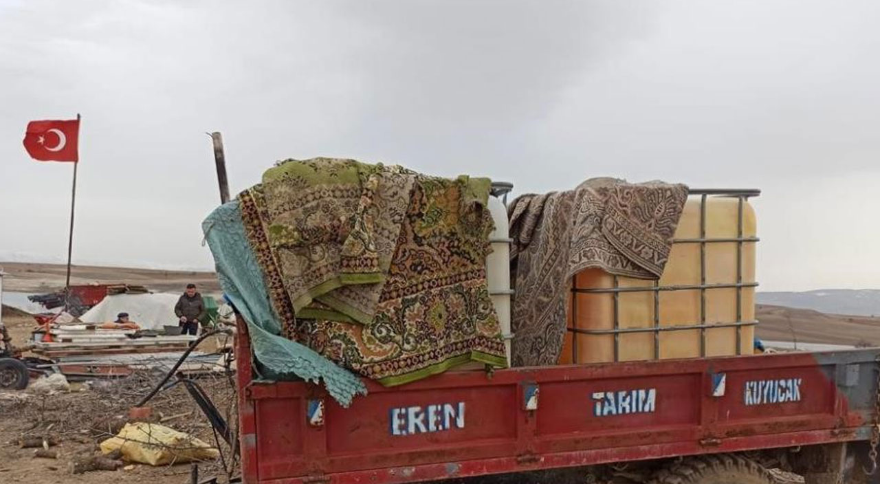 CHP’li eski belediye başkanı çaldığı römorku satarken yakalandı