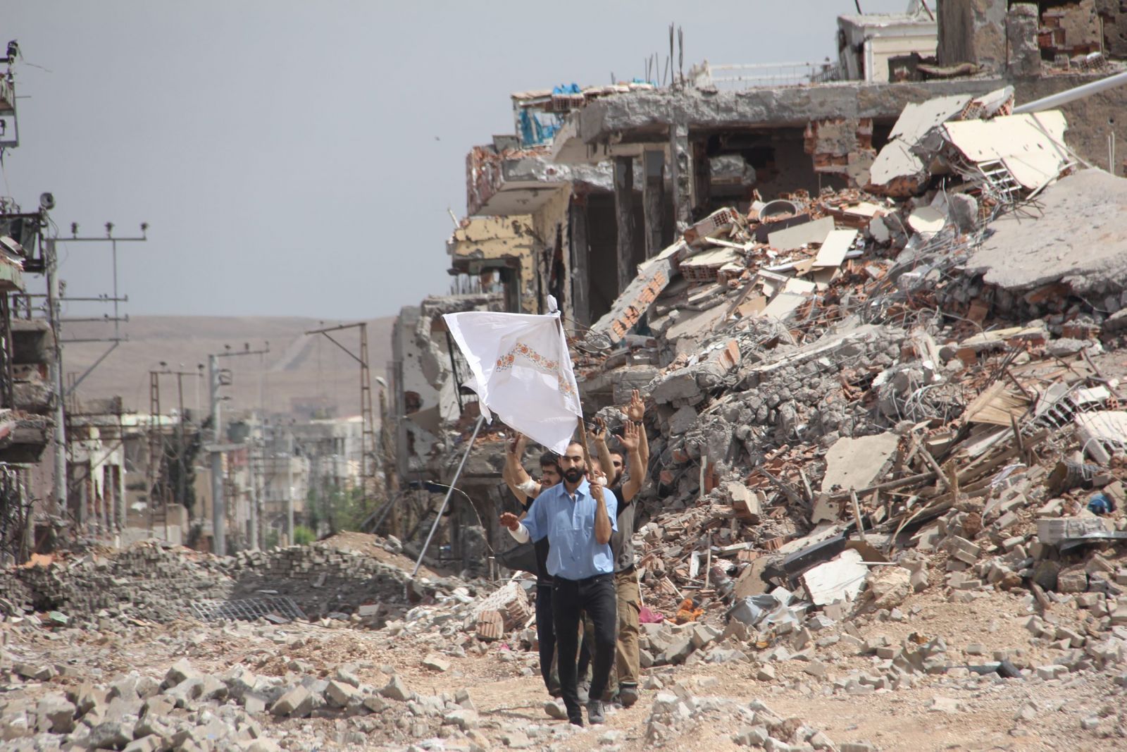Nusaybin'de bir terörist ekibi daha teslim oldu!