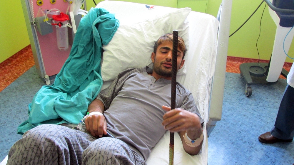 Göğsünden girdi, sırtından çıktı!