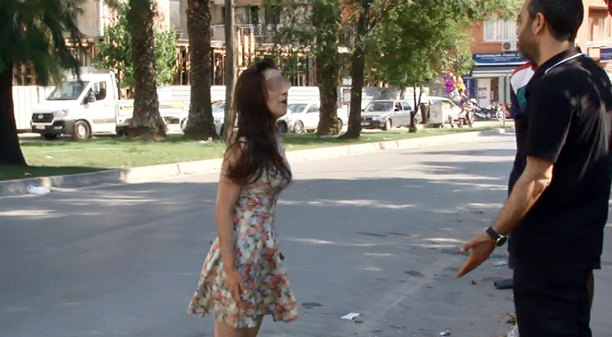 Uyuşturucu kullanan kadınlar ortalığı birbirine kattı