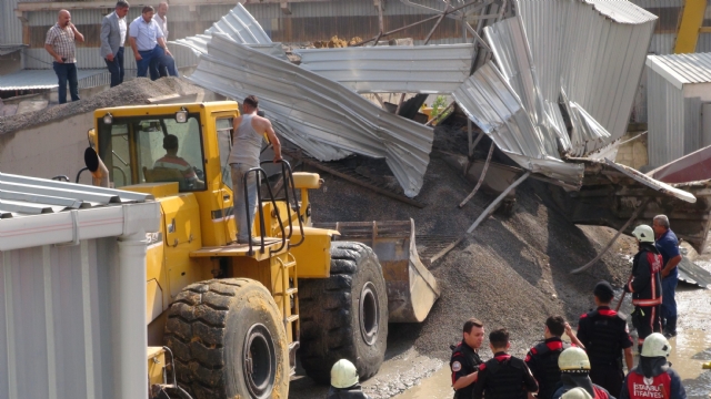 Kartal'da beton santralinde kaza: 2 ölü