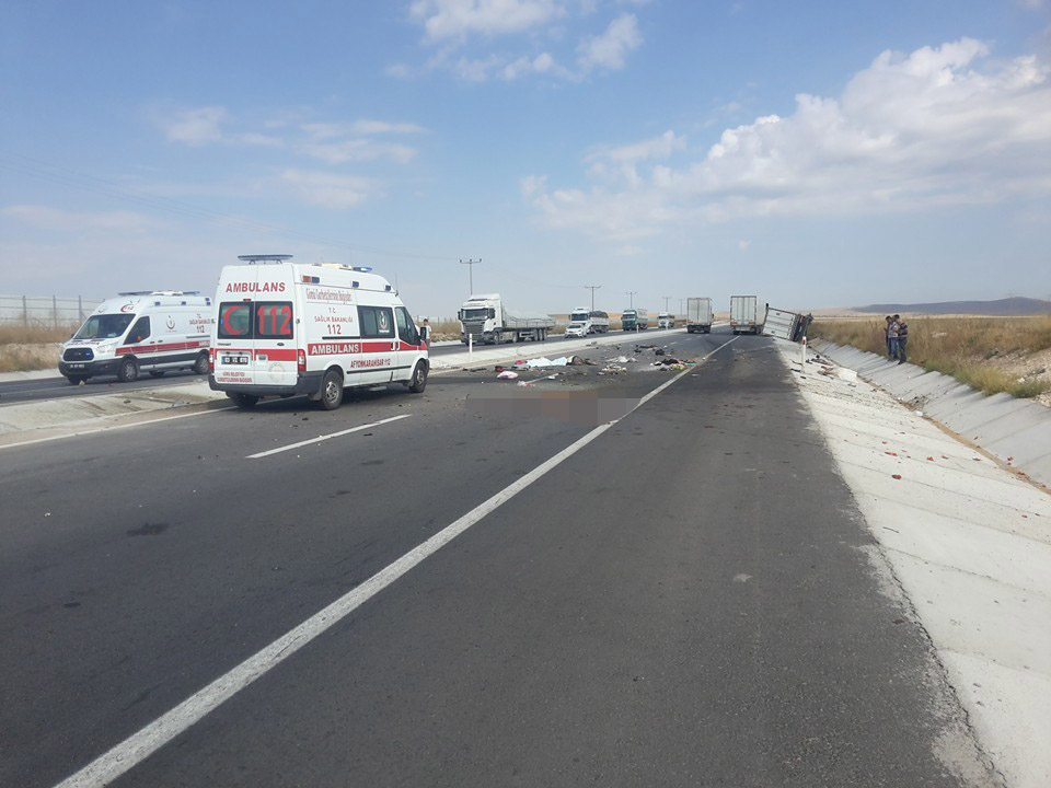 Afyonkarahisar’daki kazada 5 kişi hayatını kaybetti