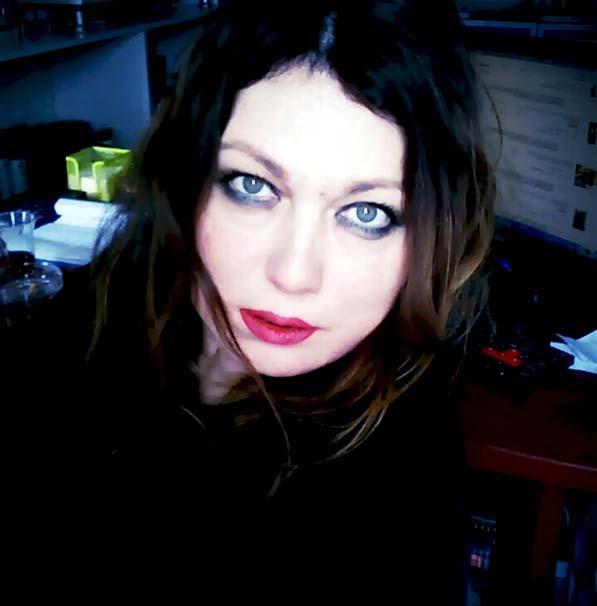 Sevgilisini 9 yerinden bıçakladı!